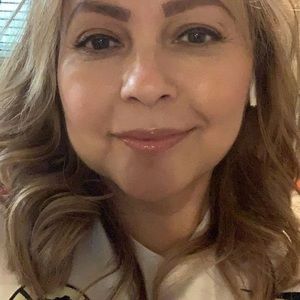 Meet your Posher, Hilda